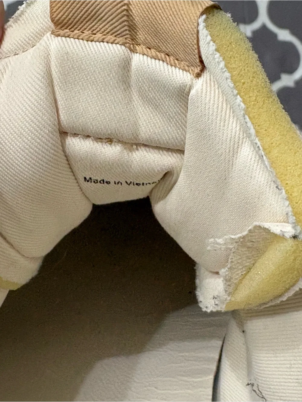 Vince Oasis Runner tan suede sneakers